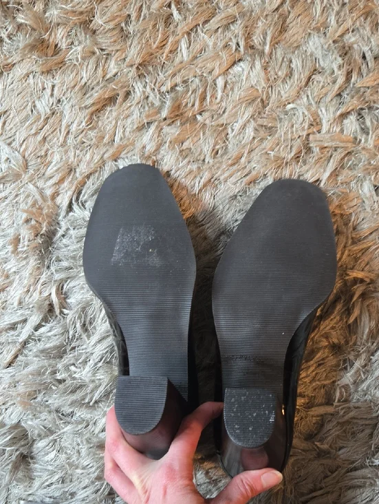 Vintage Ipanema Black Patent Leather Croc-Embossed Block Heel Pumps - Picture 6 of 12